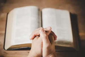 Leer la Biblia para ser un buen cristiano